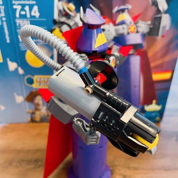 Retired Lego Construct-a-Zurg 7591 - Picture 6 of 8